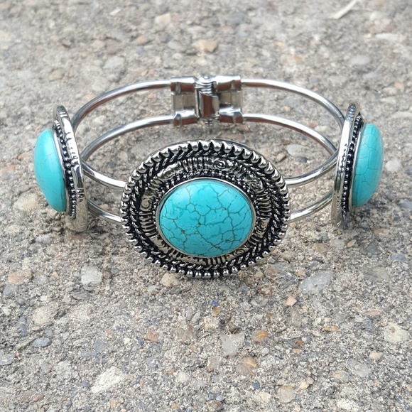 Faux Turquoise Bracelet Bundle - Picture 5 of 7